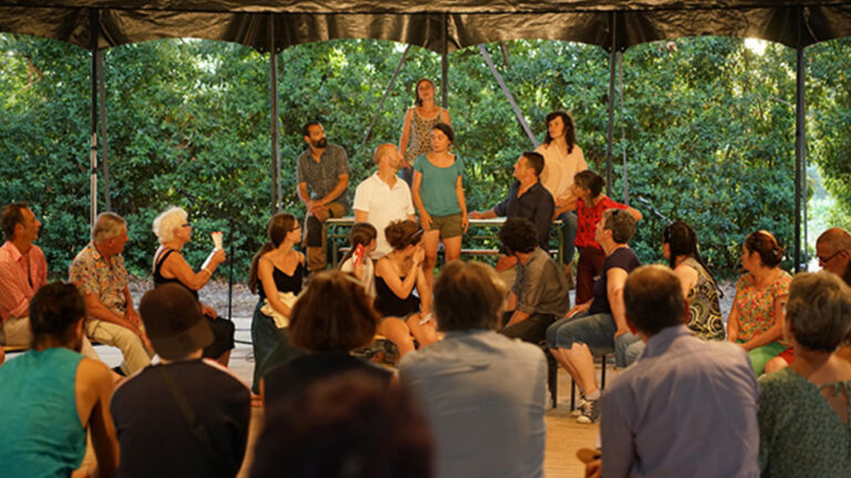 Nous étions debout et nous ne le savions pas